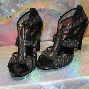 MICHAEL KORS BLACK ZIPPER HEELS